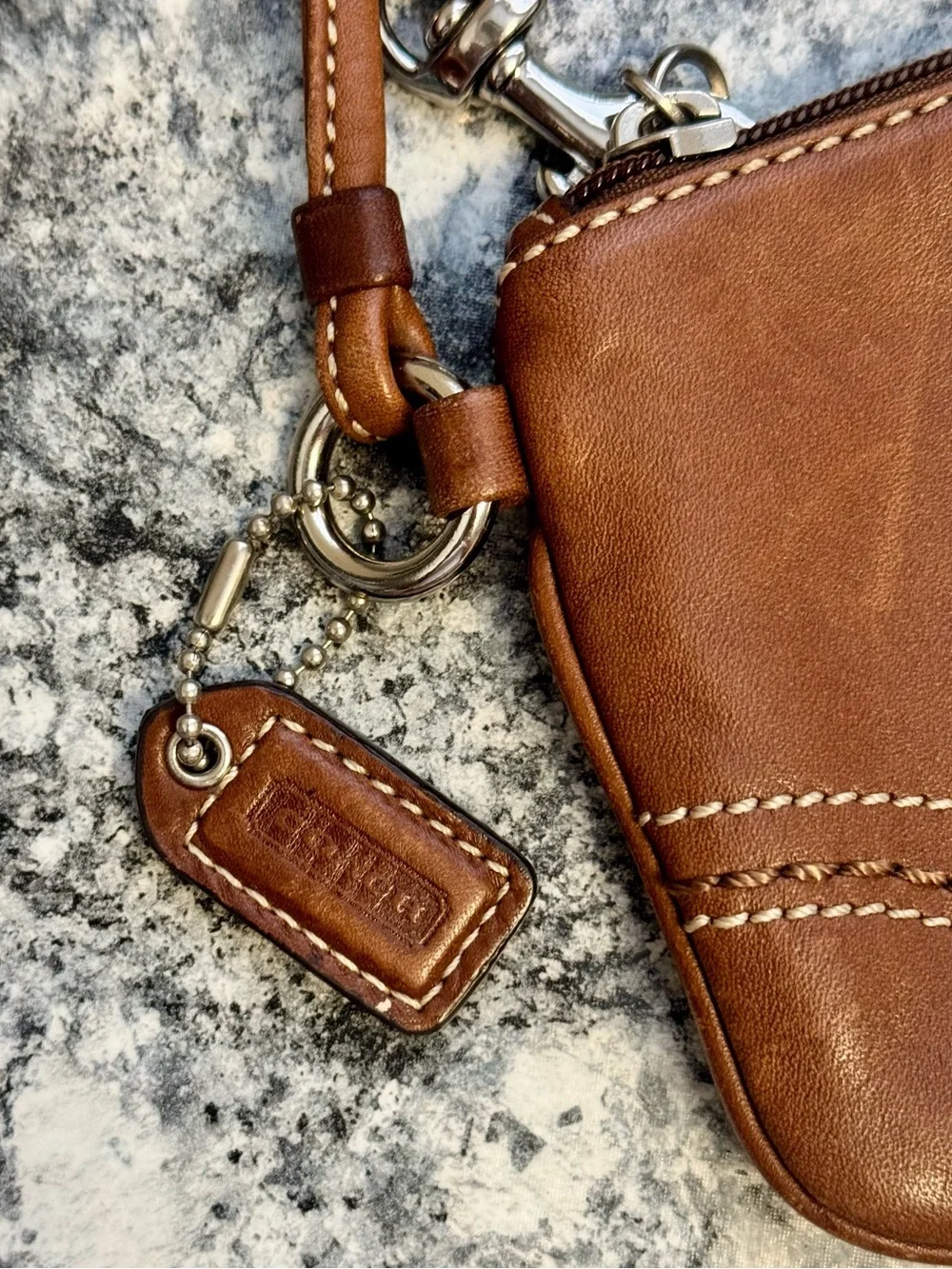 Coach Brown Leather Zip Wristlet – Tan Leather Mini Pouch Y2K